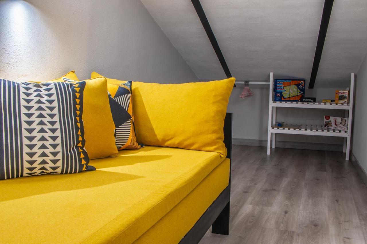 Apartamentos Turisticos El Altozano Fuentes De Leon Екстер'єр фото