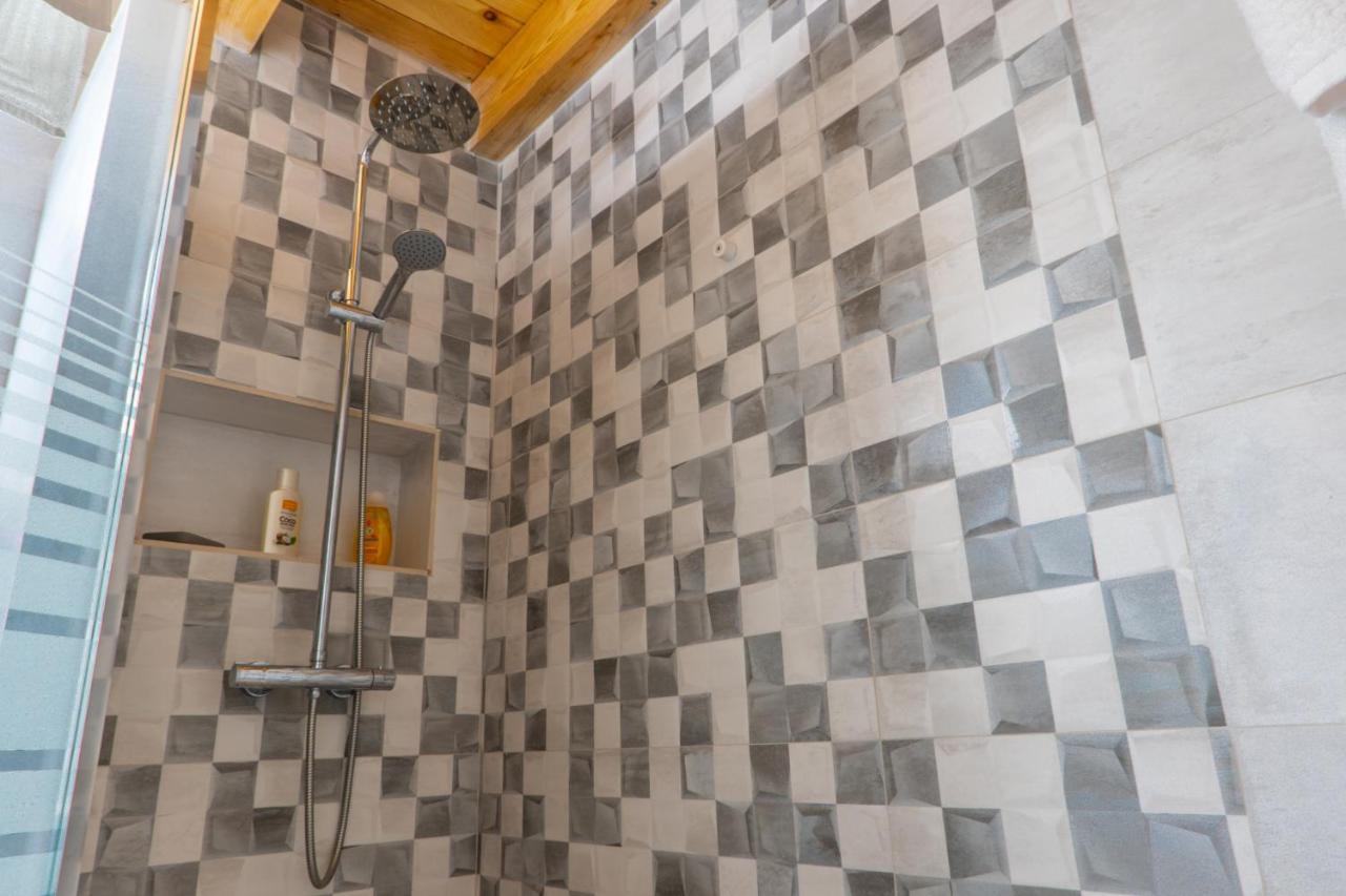 Apartamentos Turisticos El Altozano Fuentes De Leon Екстер'єр фото